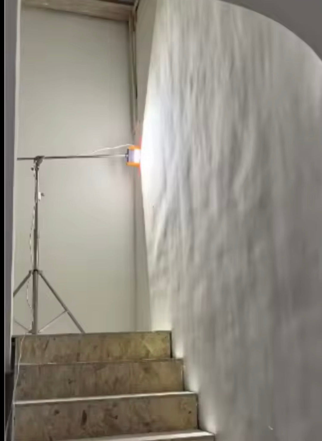 Lampe rasante LED — détecter les défauts avant de peindre