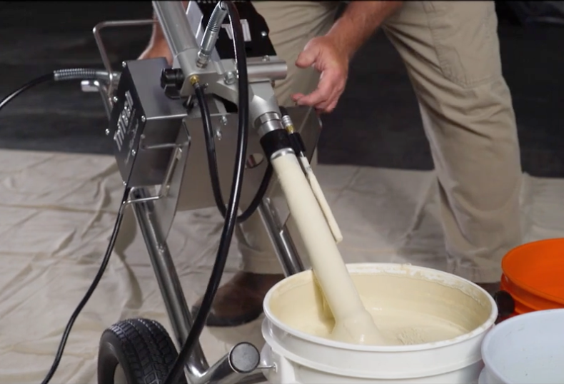 Nettoyer sa pompe airless : la méthode complète étape par étape